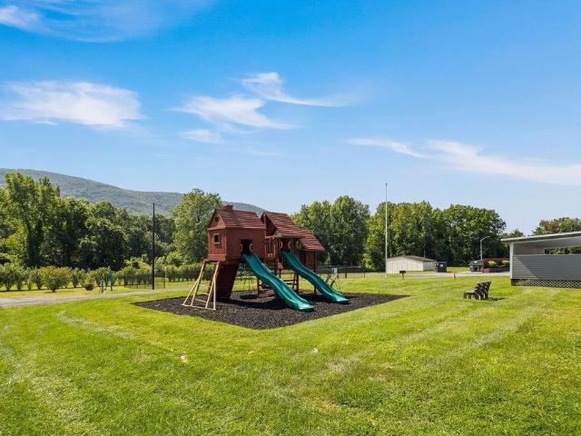 Mountainview Garden Apartments 2 Bedroom Apartment for Rent at 7 Greenhill Dr, Fishkill, NY 12524