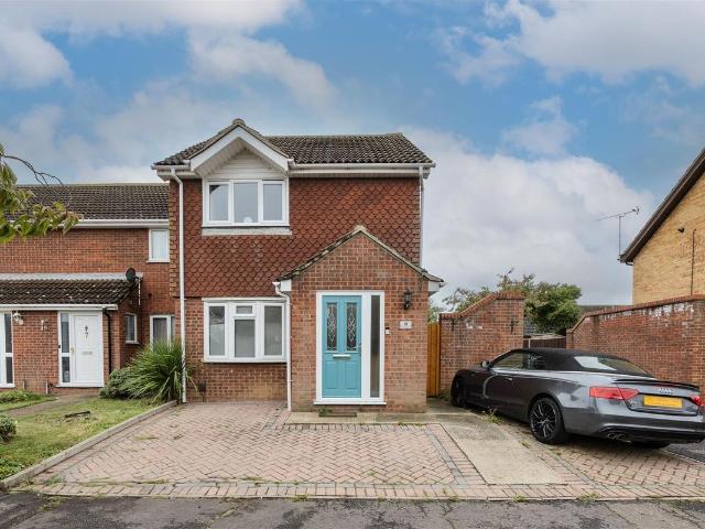 Mountbatten Drive, Shoeburyness, Southend On Sea SS3, 2 bed end terrace house to rent, £1,650 pcm | PrimeLocation