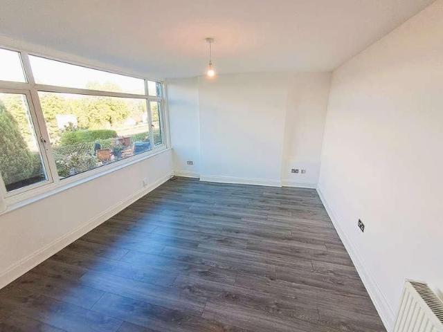 Mountblow Road, Clydebank, Dunbartonshire, G81