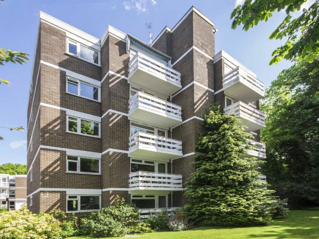 Mountcombe Close, Surbiton KT6, 2 bed flat to rent, £1,995 pcm | PrimeLocation