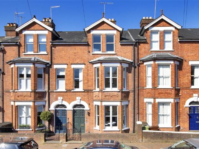 Mountfield Gardens, Tunbridge Wells. 4 bed terraced house to rent £4,250 pcm £981 pw