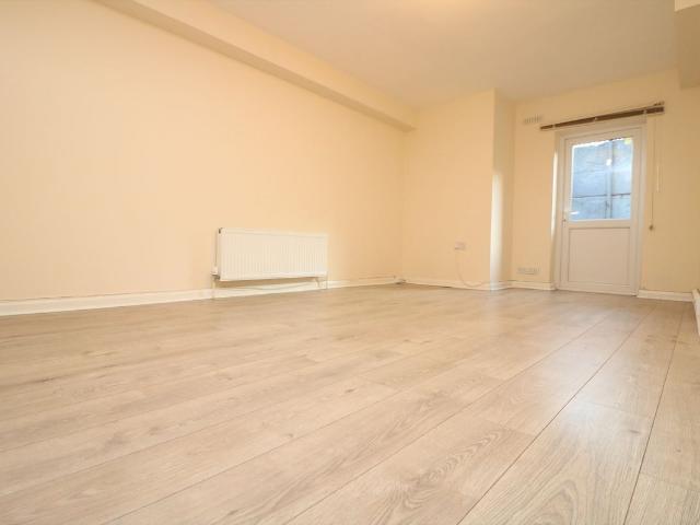 Mountgrove Road, London N5, 1 bed flat to rent, £1,900 pcm | PrimeLocation
