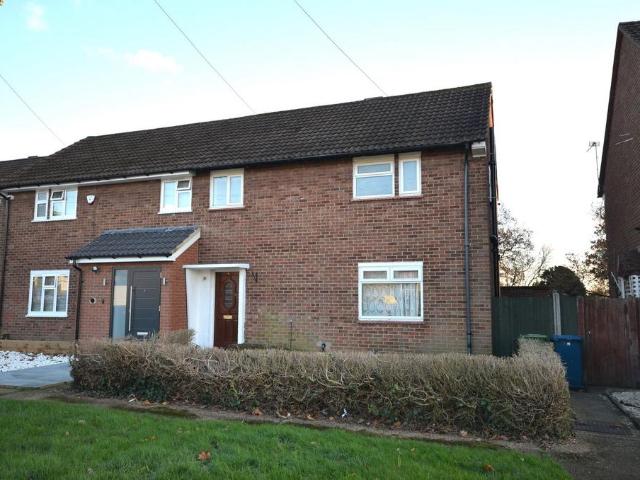 Mountside, London, HA7 2DS, United Kingdom | 3 bed duplex for rent #136867198 | Rentberry