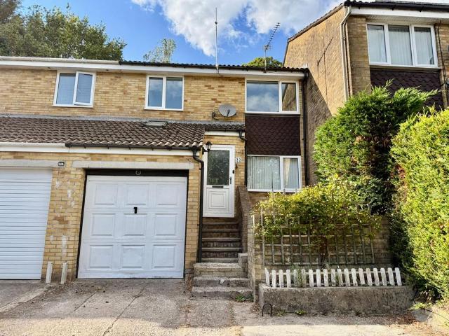 Mountside, Risca, NP11 3 bed terraced house to rent £1,200 pcm £277 pw