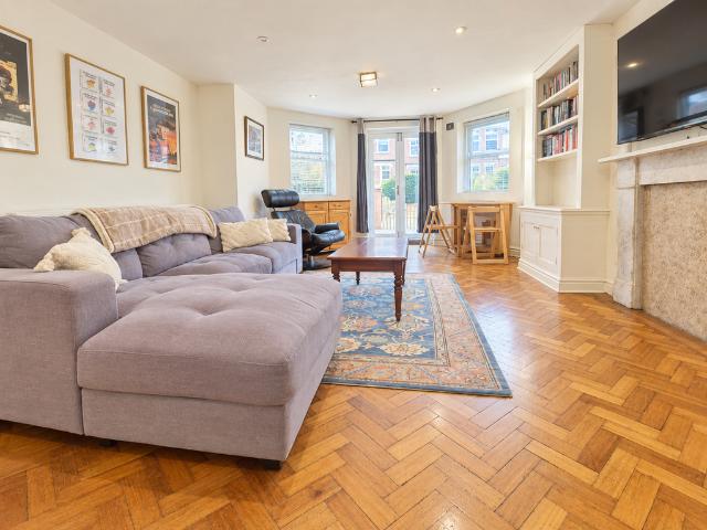 Mountview road, Hornsey 2 bed flat to rent £2,448 pcm £565 pw