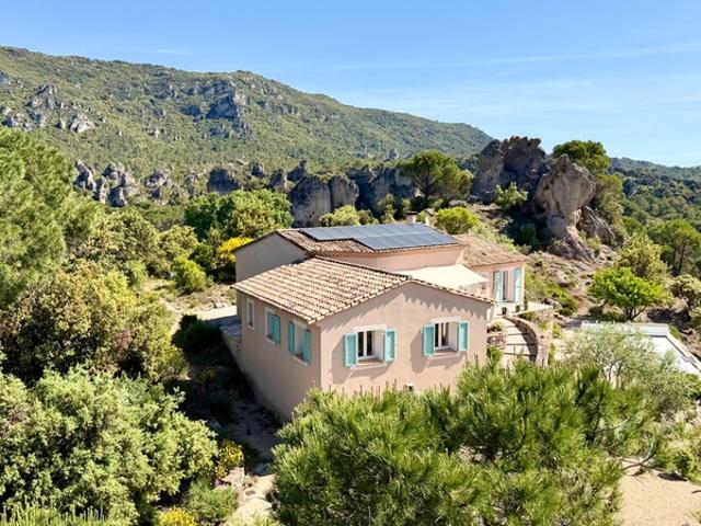 Mourèze, Villa 6 pièces, piscine, garage