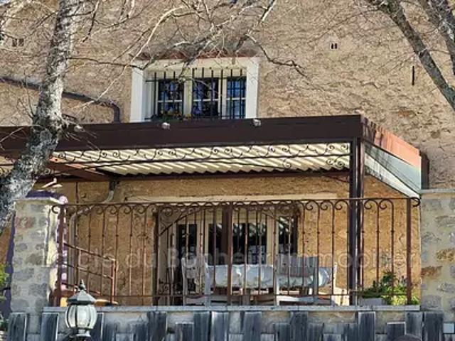 Moustiers Sainte Marie 04360 Achat / Vente maison parking