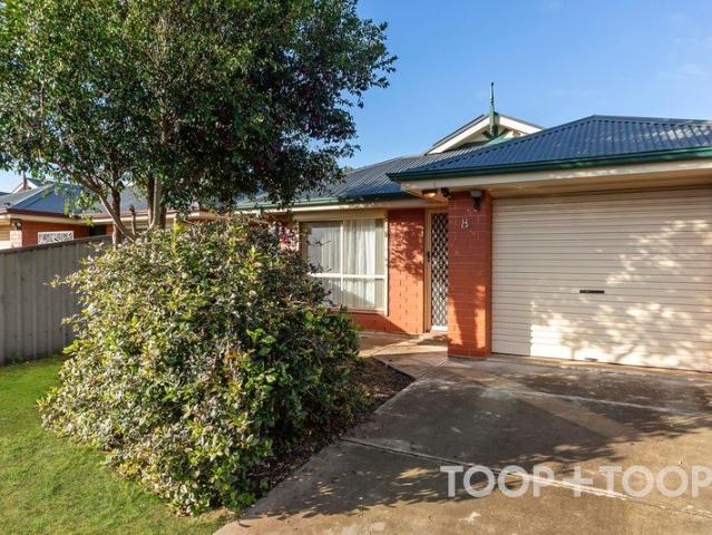 Move In, Make It Yours.Minutes from the beach