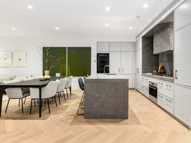 Boutique Luxury on Fitzroy Gardens