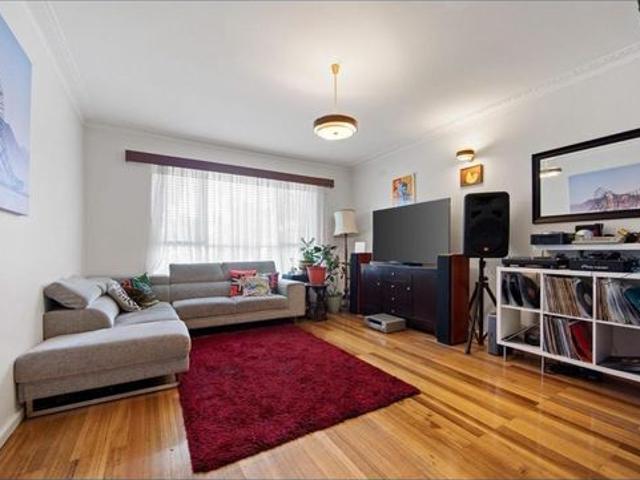 Move In and Enjoy This Spacious 3 Bedroom Home