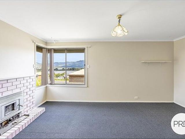 Move In and Enjoy Easy Living in Herdsmans Cove