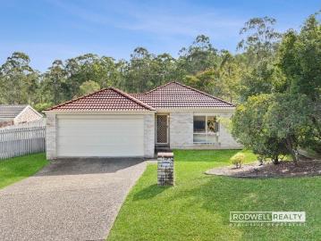 Move In & Enjoy on 696m²