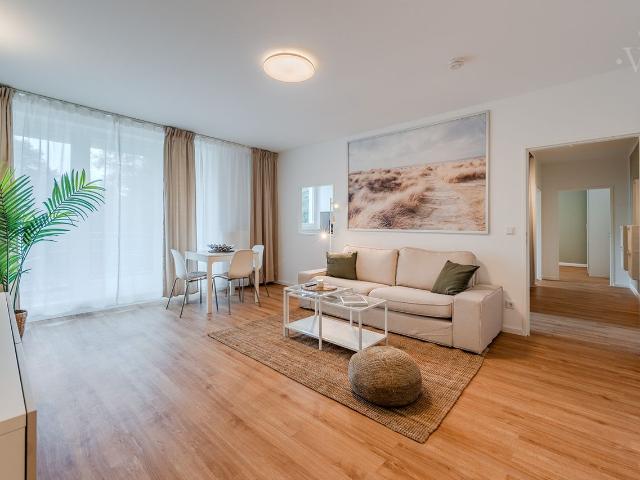 Move in & Feel at Home: High quality Furnished Apartment with Idyllic Balcony in Berlin, Berlin Amsterdam Apartments for Rent