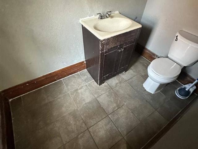 MOVE IN IMMEDIATELY!