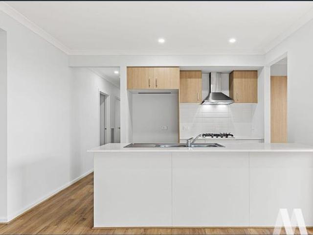 Move In Ready! Fully Furnished 4 Bed, 4 Bath Home in Mickleham