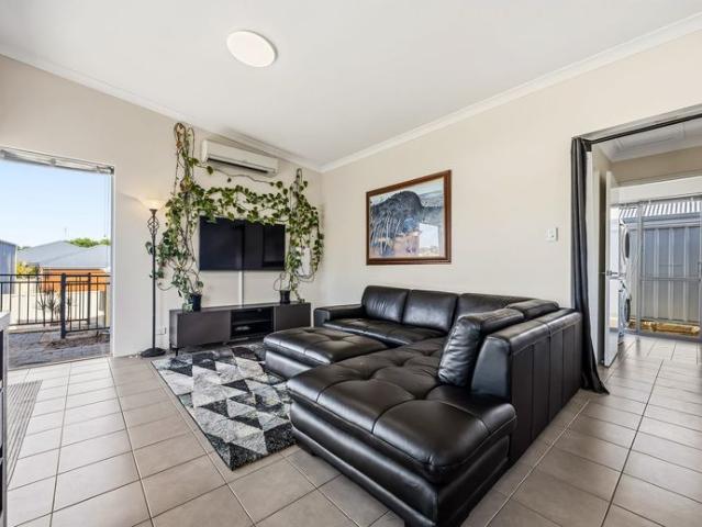 MOVE IN READY FULLY FURNISHED AND EQUIPPED