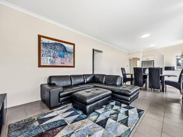 MOVE IN READY FULLY FURNISHED AND EQUIPPED