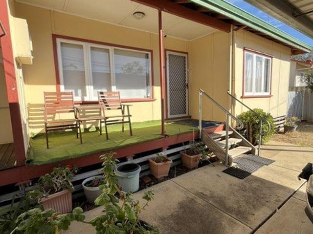 Move In Ready Fully Furnished Home in Convenient Northam Location