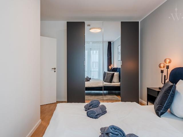Move in Ready: Furnished Temporary Apartment in Berlin Neukölln with Private Terrace, Berlin Amsterdam Apartments for Rent