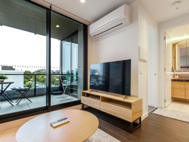 Premium 1+1BR Inner City Sanctuary – Move In Ready, 1 Month Minimum All Furnished