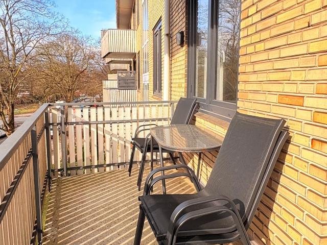 Move In Ready Furnished Flat in Quiet Area – Close to City Center & Airport
