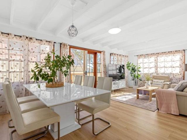 MOVE IN READY FAMILY HOME | FULLY FURNISHED