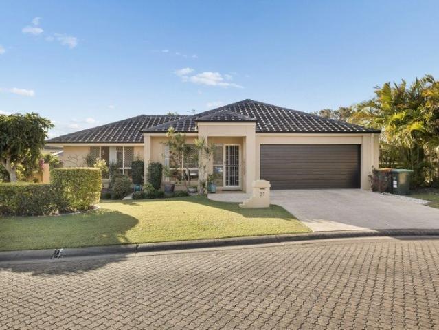 Move In Ready Family Home in the Heart of Robina Must be SOLD!