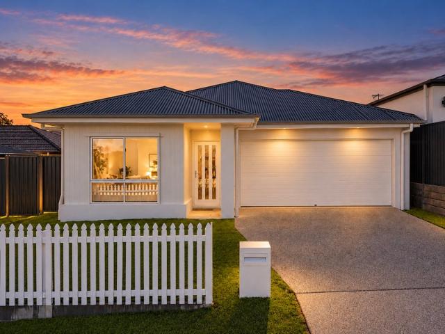 Move In Ready Family Home with High Ceilings, Solar & Ducted Air Conditioning