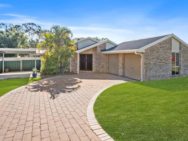 Move In Ready Family Home with Space, Comfort & Lifestyle Appeal