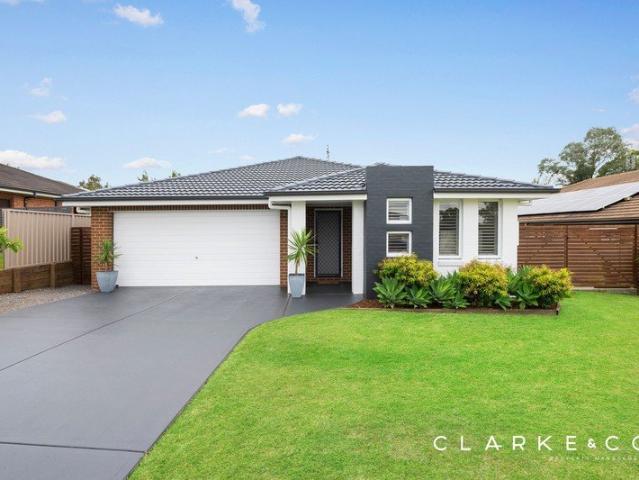 MOVE IN READY FAMILY HOME WITH ROOM TO GROW!