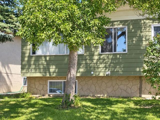 Move In Ready Home in Beaver Dam Place NE — 2 Bedrooms Duplex