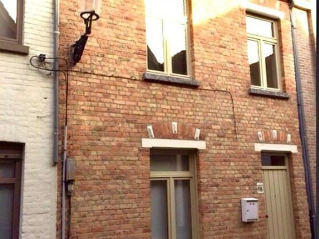 Move in ready home in the heart of Bruges