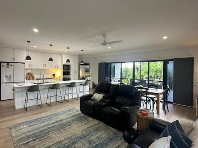 Beautiful family home set for relaxed tropical living