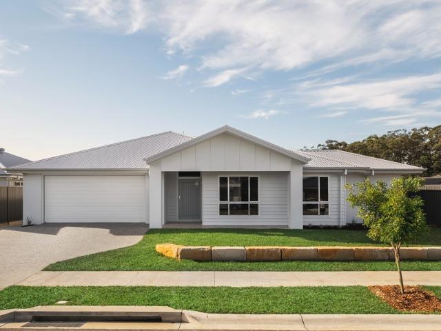 Move in ready in Moonee Beach.
