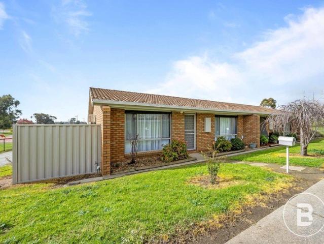 Move In Ready in a Prime Central Location
