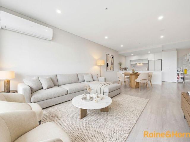 Move In Ready in the Heart of Carlingford with City View