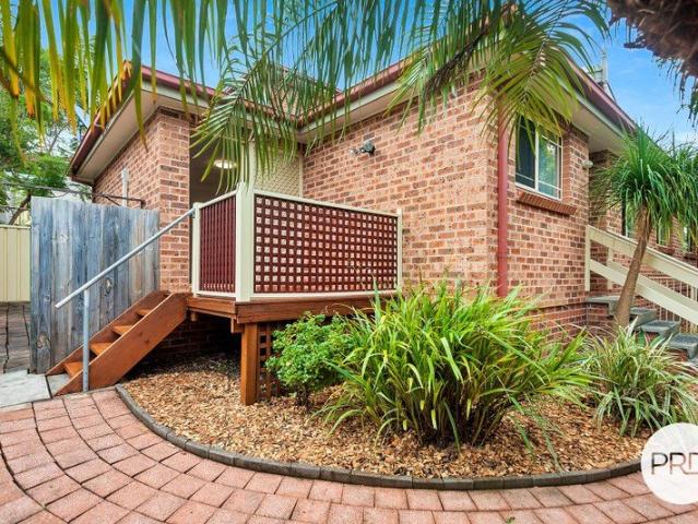 Move in Ready, Low Maintenance Villa