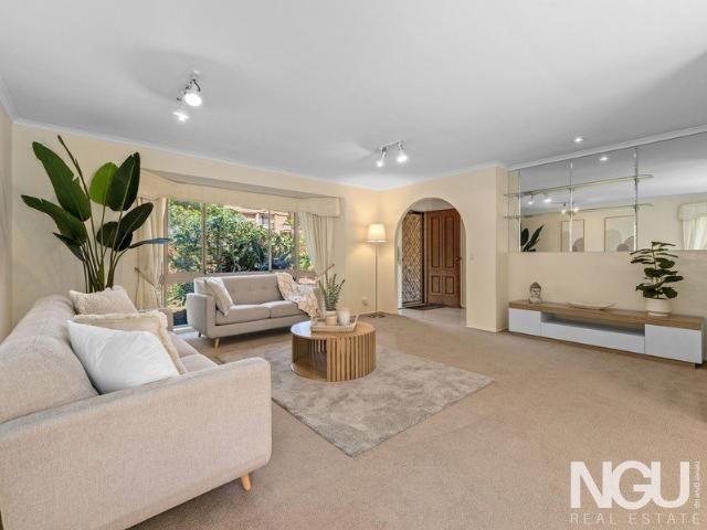 Move In Ready Low Set Living on 677sqm in Blue Chip Carindale