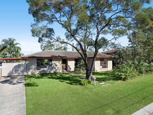 Move In Ready Perfection in a Peaceful Cul de Sac!