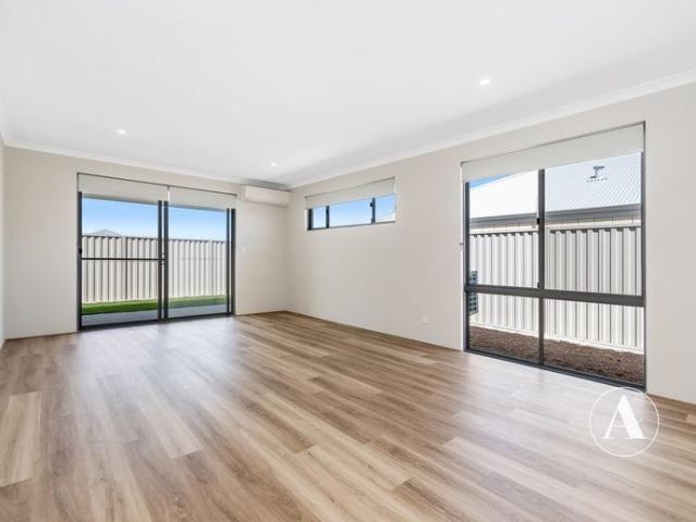 MOVE IN READY PERFECTION: PURE STYLE & SPACE ON VELVET VISTA