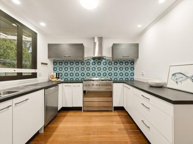 Move in ready post war home within the heart of Gordon Park