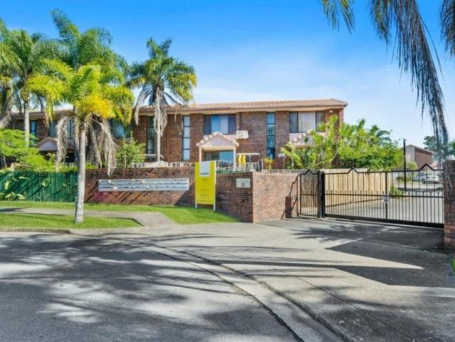 Move in Ready Townhome with Fenced Backyard!