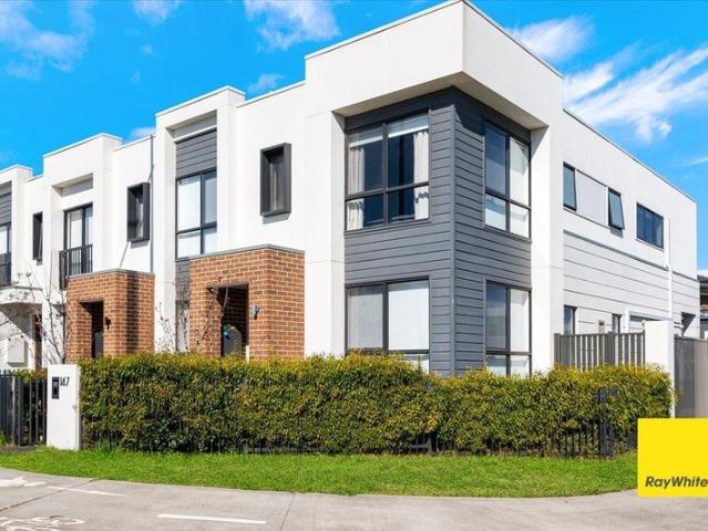 Move In Ready Townhouse with Style, Space & Alfresco Living