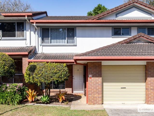 MOVE IN READY WITH DAISY HILL PARK AT YOUR DOORSTEP!