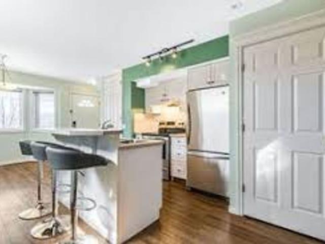 Move In Ready 2 Bedroom Townhouse in the Heart of Downtown Okotoks
