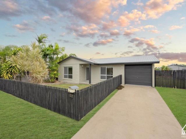 Pool, Solar & Side Access Move In Ready Family Home on 700sqm