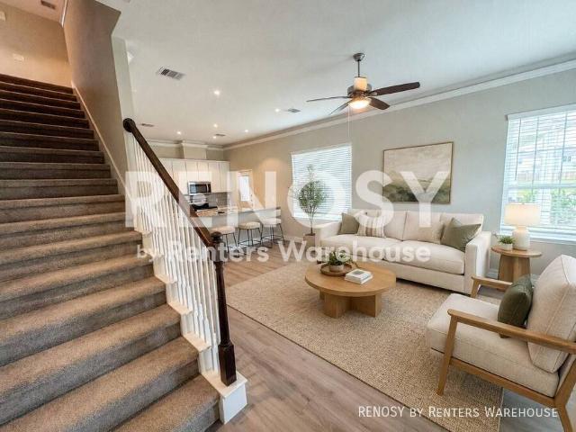 $1000 OFF FIRST MONTHS RENT AND NO COMMUNITY FEES!