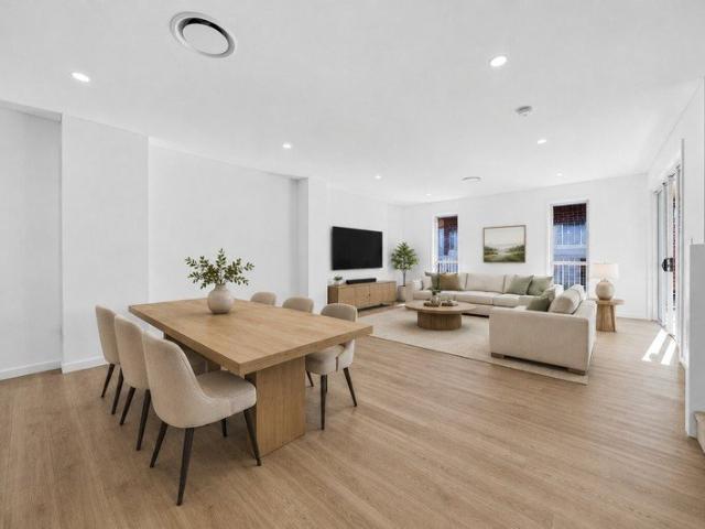 Move in today! Final 4 bedroom family home with ground floor retreat