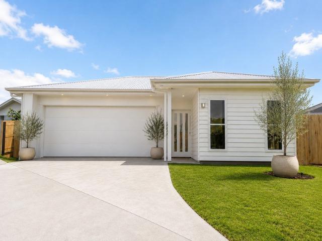 Move in today 4 Bedroom Home Brand New