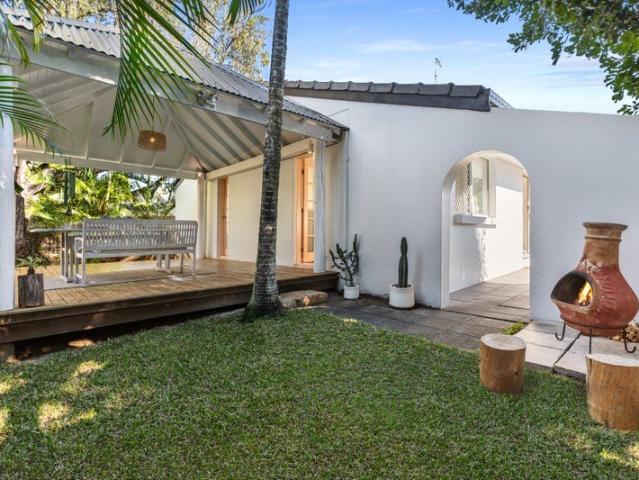 Move In, Unwind & Enjoy the Burleigh Lifestyle Single Level Duplex
